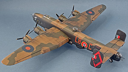 AirfixHalifax L8.C 1 72 zps9a8d3f05 by Woody 425x239pxthumb cp