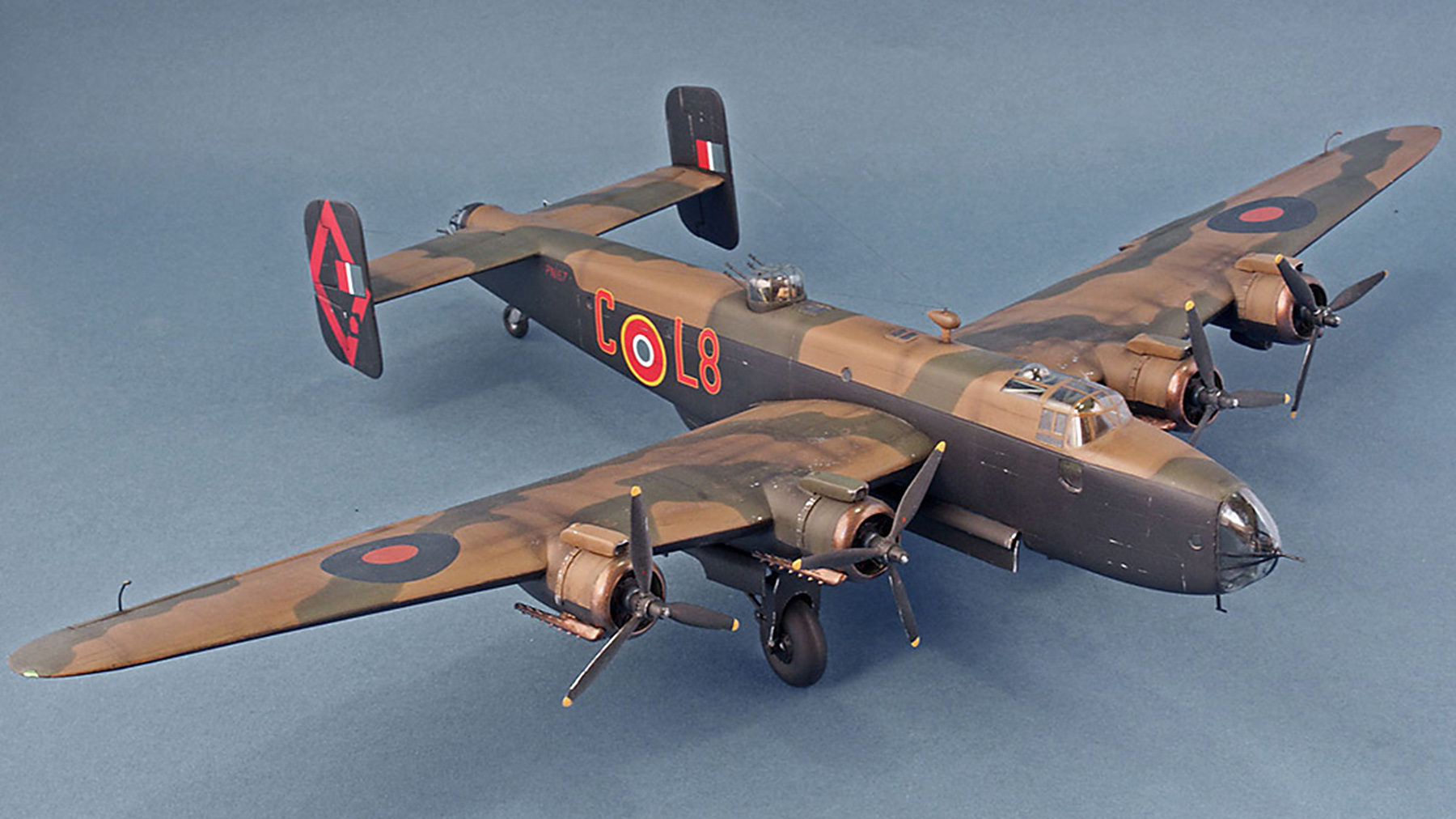 AirfixHalifax L8.C 1 72 zpsc3c9c311 by Woody 1800x1012px usm cp