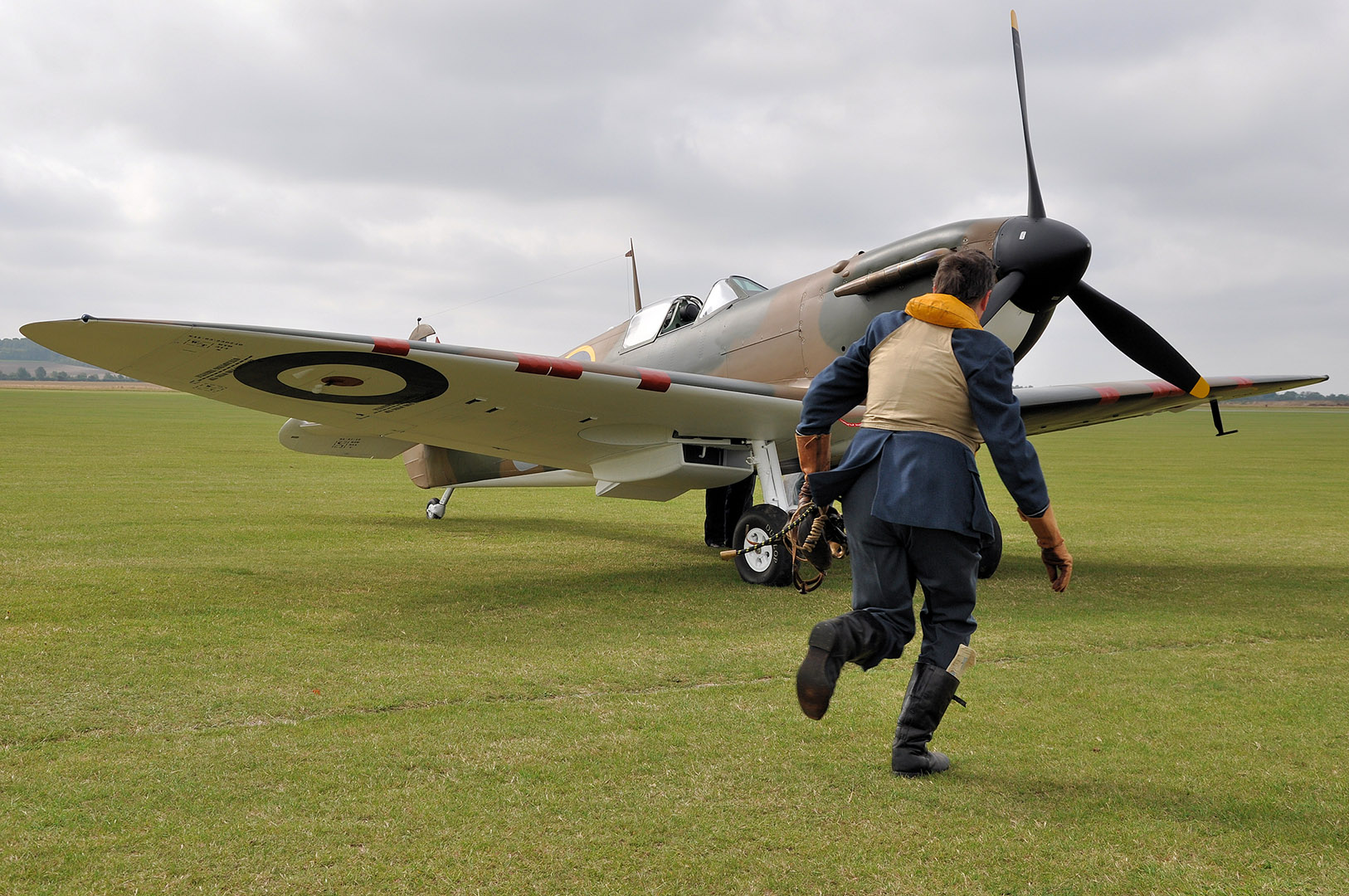 DSC 2343 Dux 3 9 11 PhilWhalley F 1626x1080px