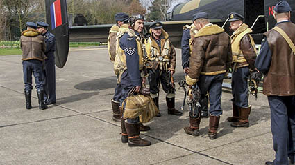 East Kirky 15 April 2006 004 Ops3945 acr F 425x239px thumb