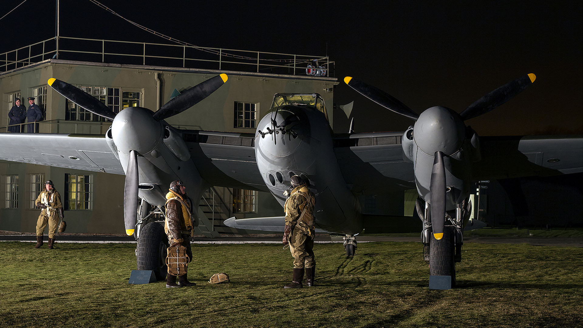 Elvington Mosquito Ops3945 et al 13mar2015 by MattHancock F 1920X1080px
