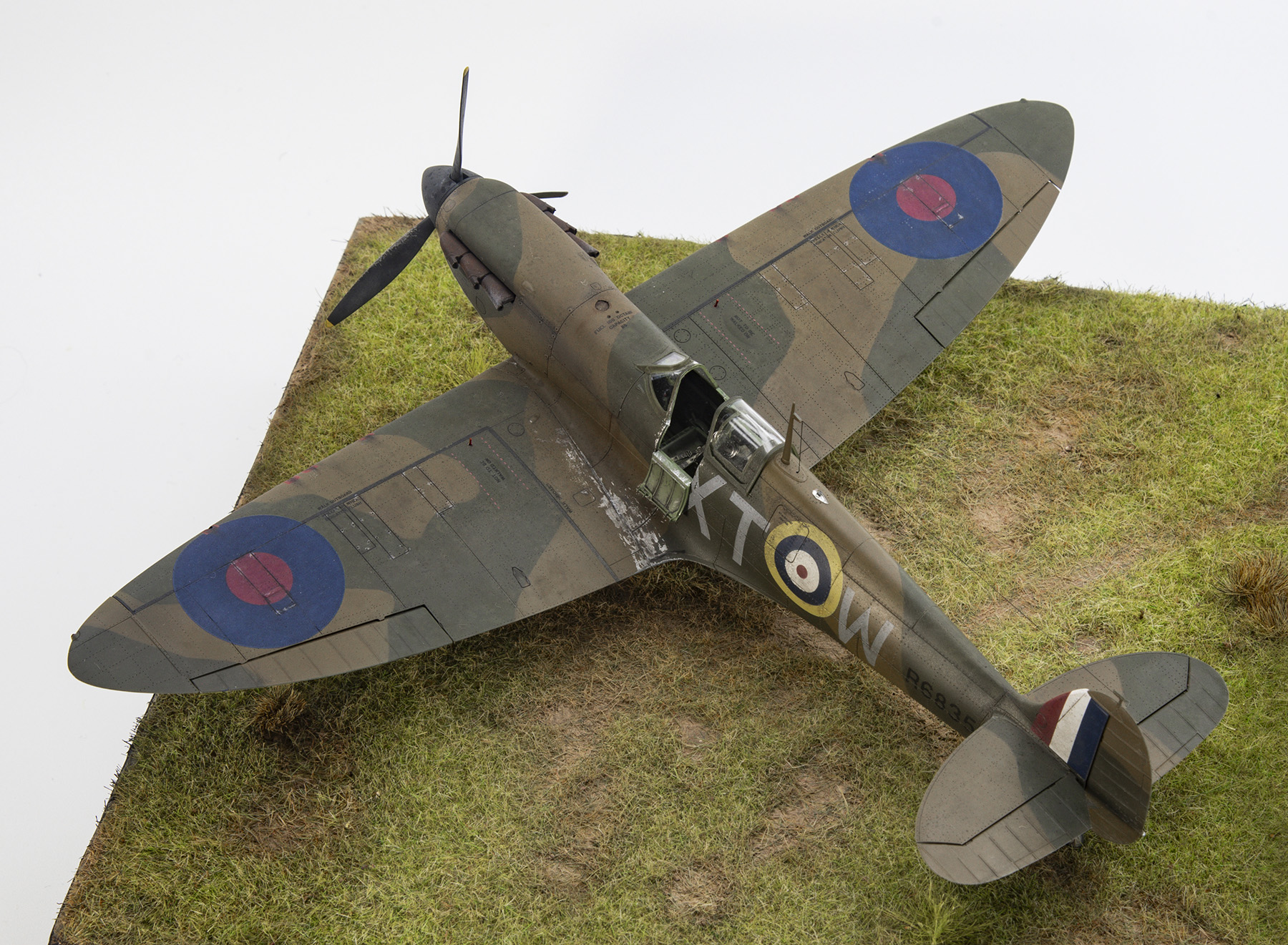 Img 9173 spitfire xt.w 1800x1321px