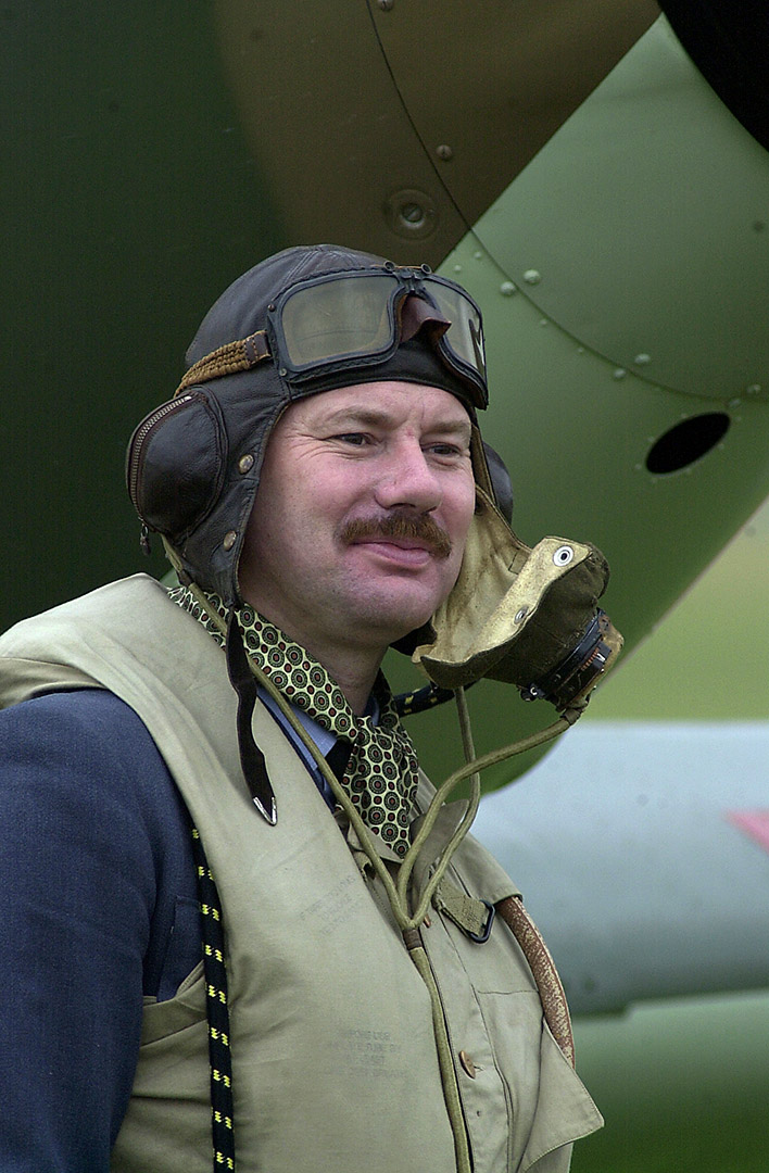 KJUprHlfByHurriDux01Dsc 0049 Ops3945 usm F 708x1080px