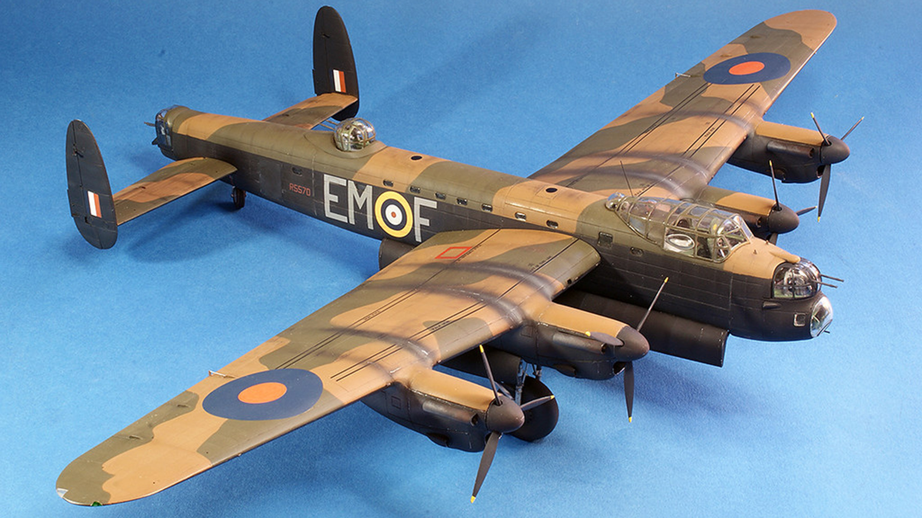 Lancaster EM.F 1 72 Woody37 pic1 1800x1012px