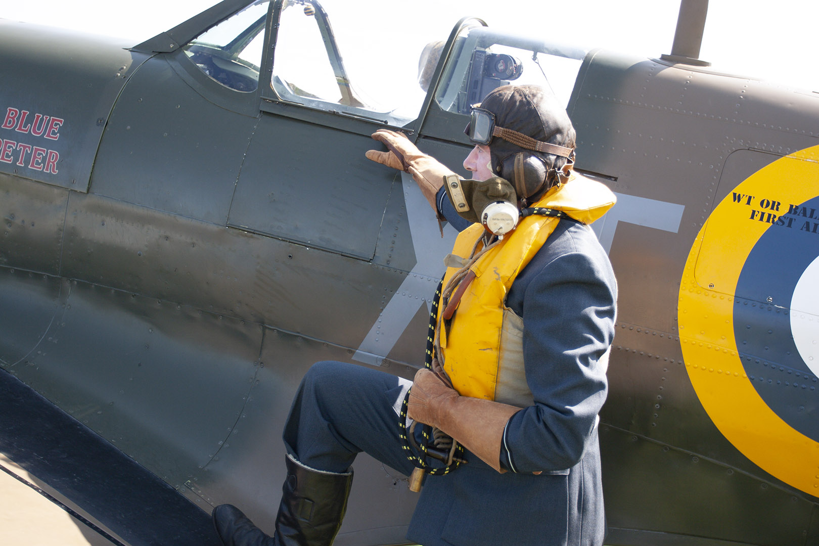 MG 01 2966 Ops3945 Spitfire P9374 Duxford Legends F 1620x1080px