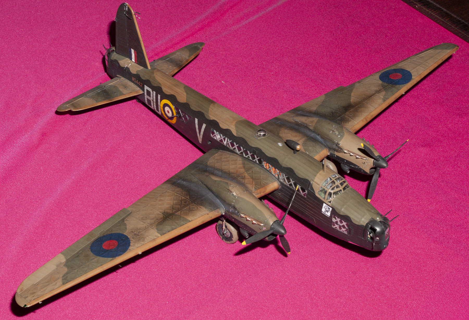 mg 02 8479 wellington mk ii 1 48 trumpeter ipms smw 2008 1800x1227px