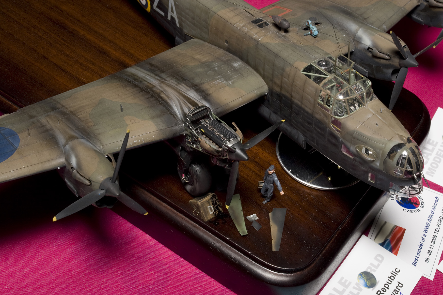 MG 03 2221 Halifax B Mk II Series I scratchbuild 1 48 Megas Tsonos IPMS SMW 2009 1800x1200px