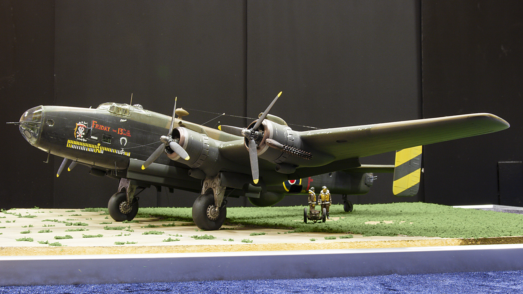 MG 03 4167 Halifax B Mk III NP.F 1 72 1800x1012px usm