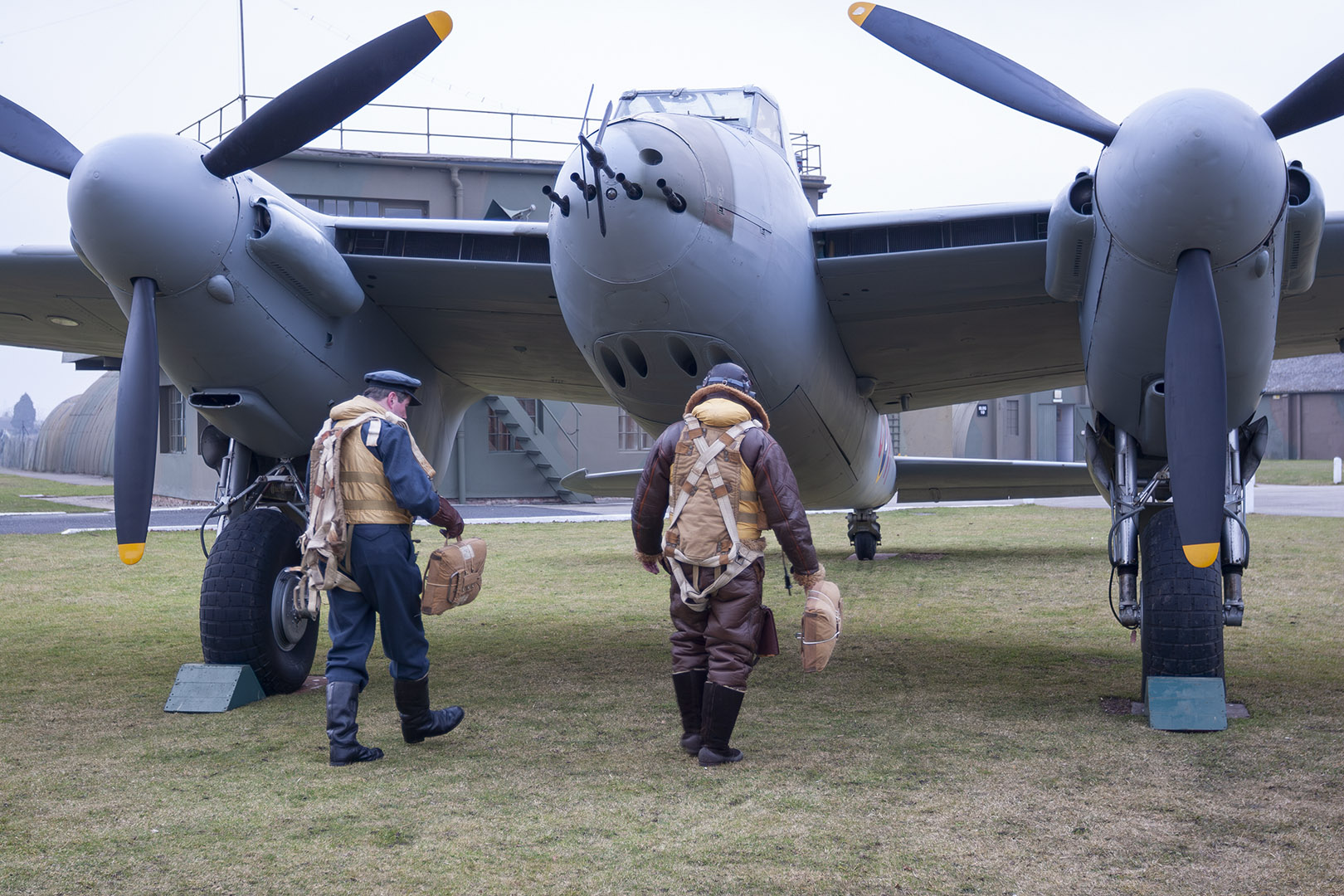 MG 07 5077 Ops3945 re enact Mosquito YAM Elvington acr F 1620x1080px