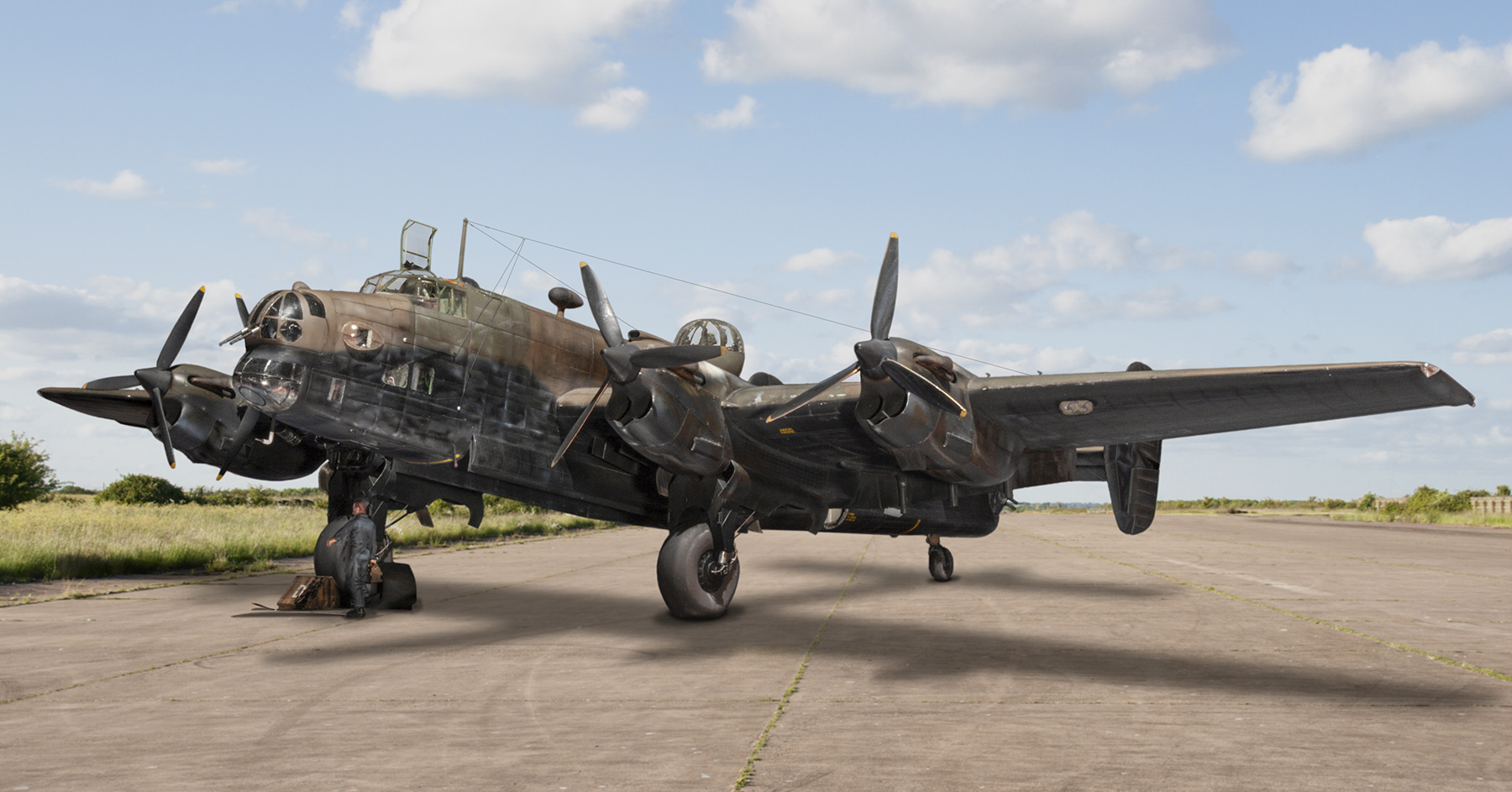 MG 07 8671 and 03 2087 Halifax B Mk II Series I scratchbuild 1 48 Megas Tsonos IPMS SMW 2009 F BlurOutline 1800x943px