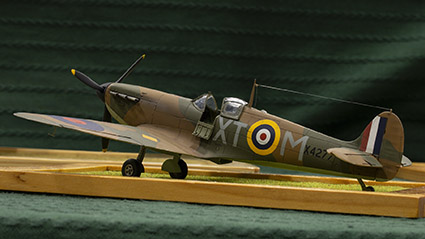 mg 11 9806 spitfire mk i 1 48 ipms avon show 2017 425x239 thumb v2