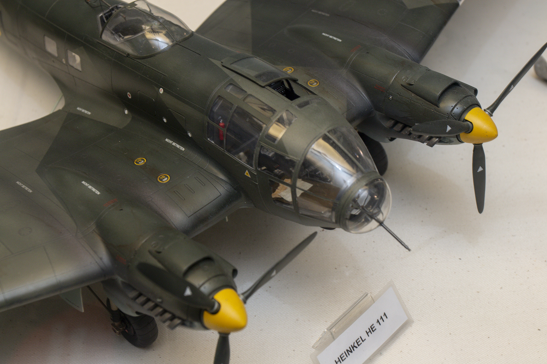 mg 18 1648 heinkel he111 1 32 bbmf coningsby 1800x1200px