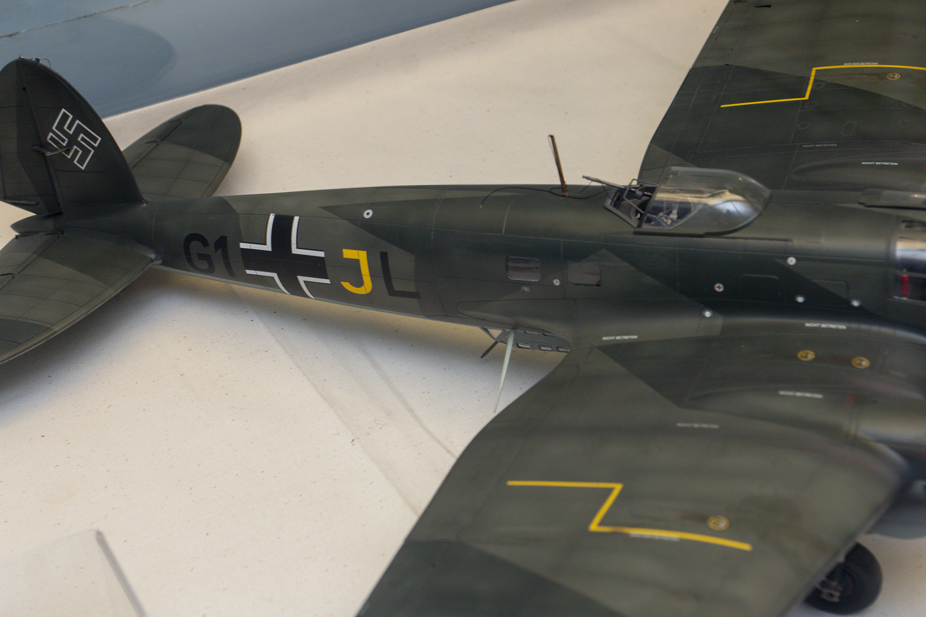 mg 18 1650 heinkel he111 1 32 bbmf coningsby 1800x1200px