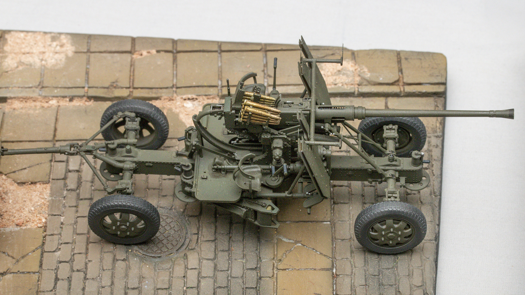 MG 22 0422 Bofors 40mm British Alistair IPMS Gloucester BMSS Show Nailsea Nov 2025 1800x1012px