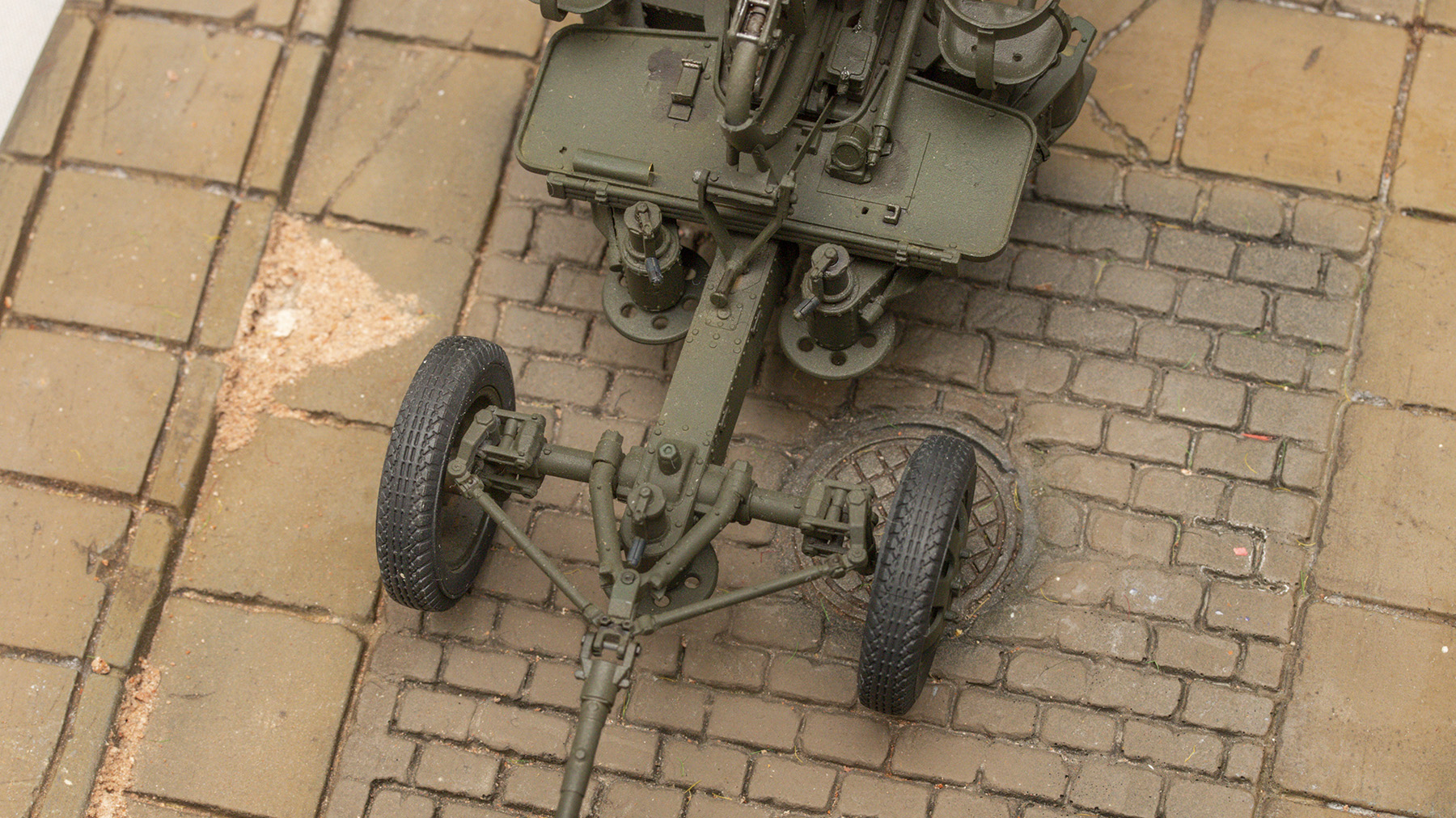 MG 22 0429 Bofors 40mm British Alistair IPMS Gloucester BMSS Show Nailsea Nov 2025 1800x1012px