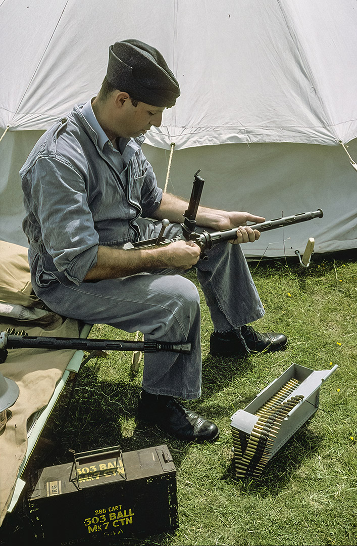 SR371 20 LPServicingBrowning200ppi acr DeNoiseAI clear F 707x1080px