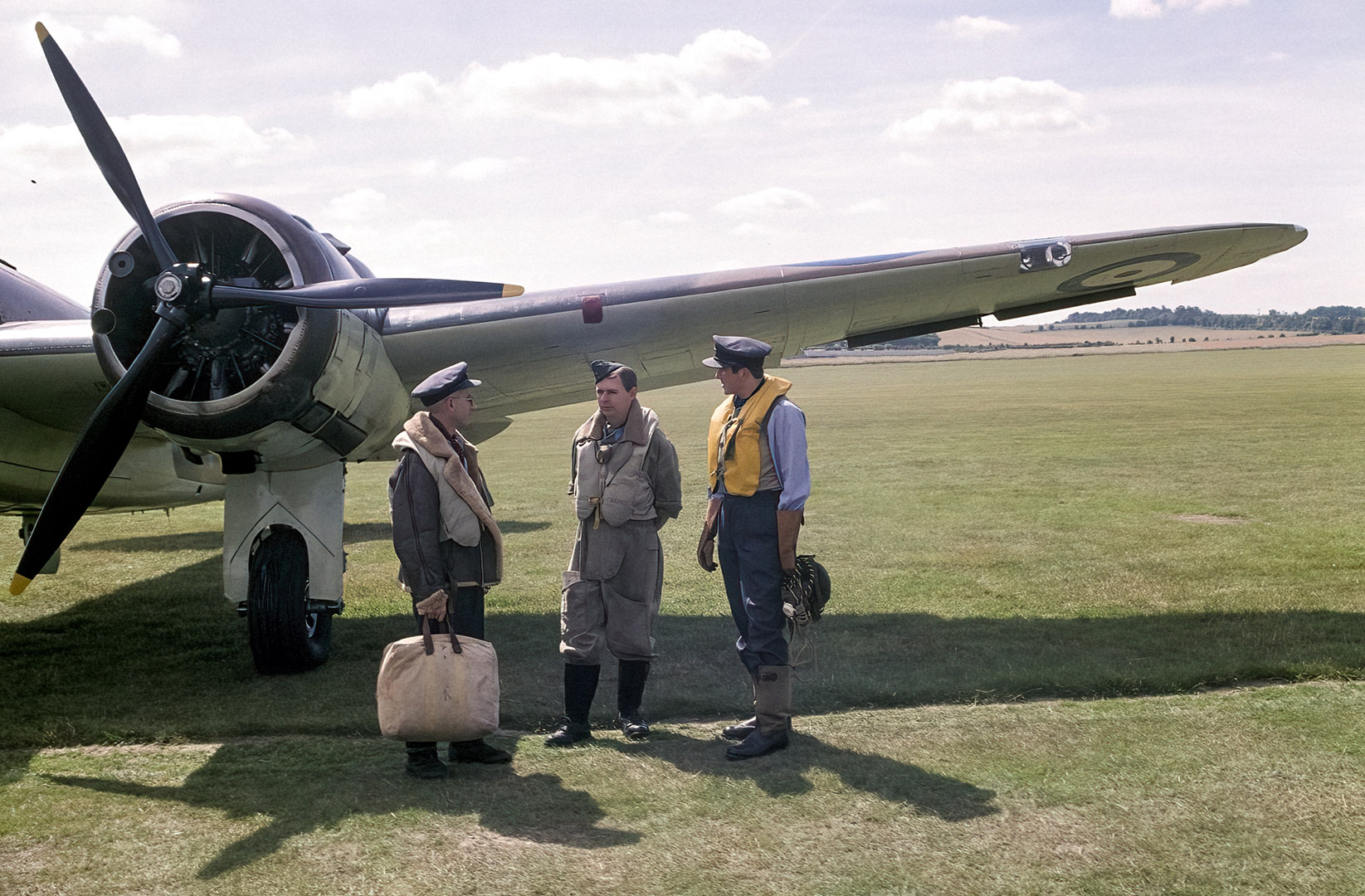 SR376 05M RMSRtalkBlenheimDuxLgnd03 200ppi acr DeNoiseAI clear best 1645x1080px