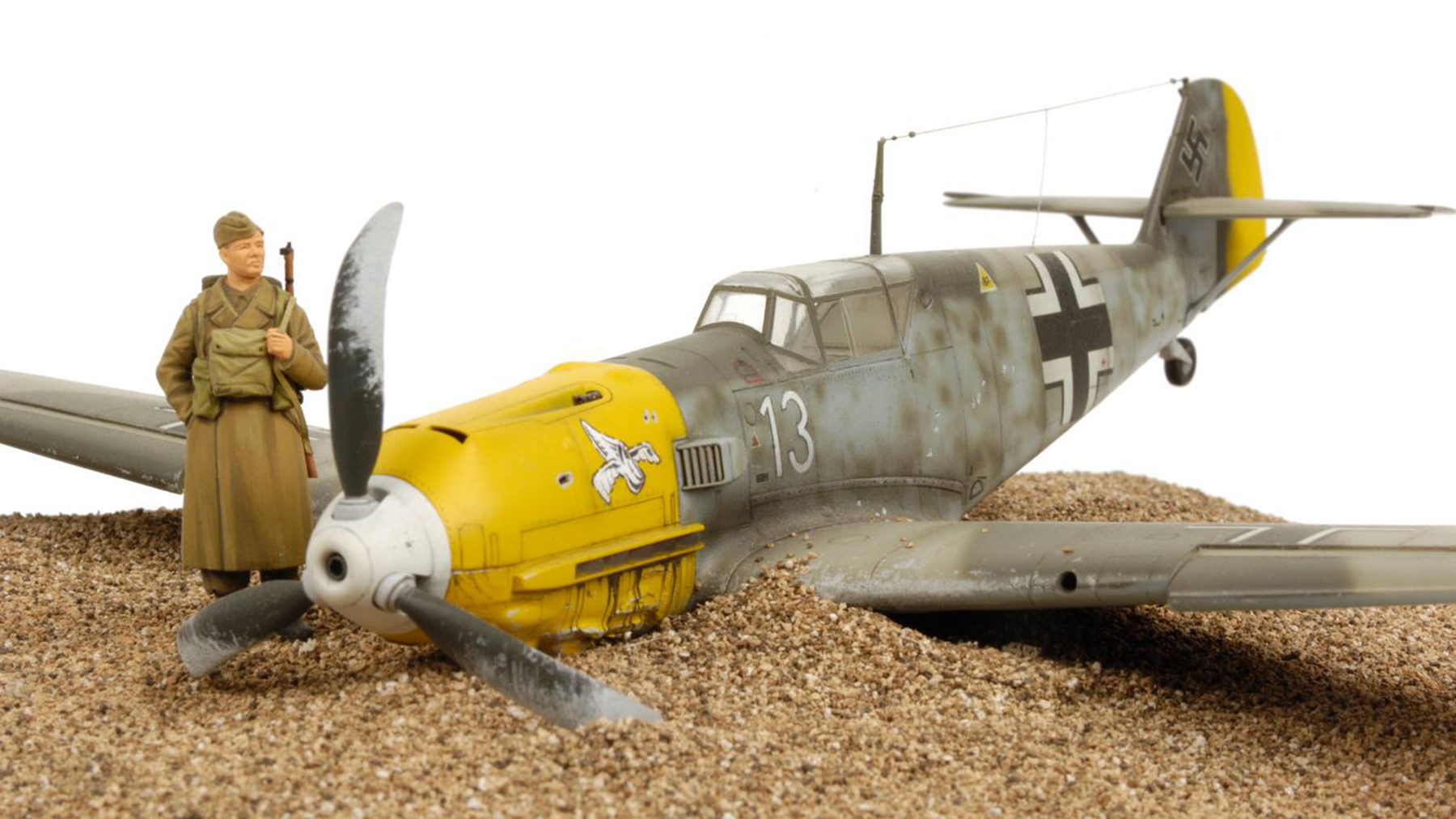 Airmodeller issue 2 me109e 1 1to48 hasegawa pic3 1800x1012px