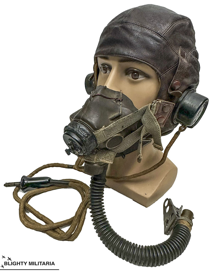 Incredible original ww2 raf c type flying helmet g type mask 55225 main size4 source blightymilitaria 900pxht