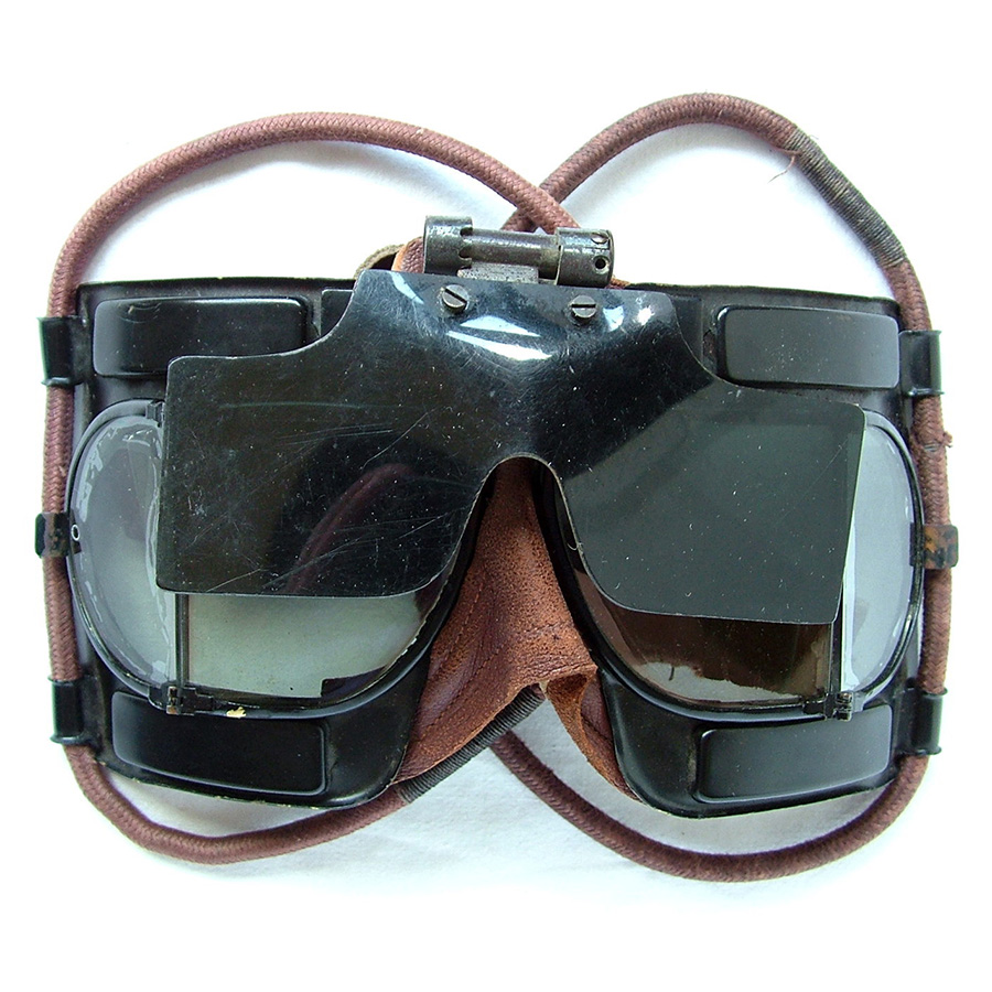 Raf mk iv flying goggles complete boxed 10671 pic2 size4 HFC 900 x 900px