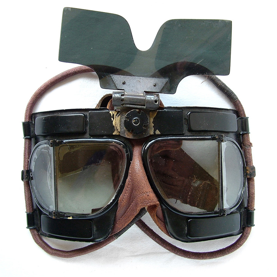 Raf mk iv flying goggles complete boxed 10671 pic3 size4 HFC 900 x 900px